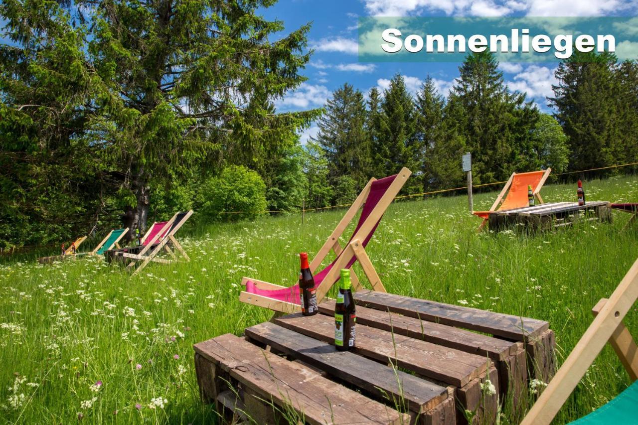 Wohlfuehl-Ferienwohnung 80 Qm, 8 Personen, Aussicht & Heimkino Todtnau Exterior photo